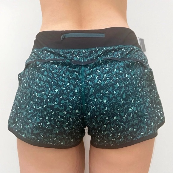 lululemon Run Speed Short 4 Way Stretch Teal Black Menthol 2.5” Sz 10 Low Rise - Picture 1 of 7